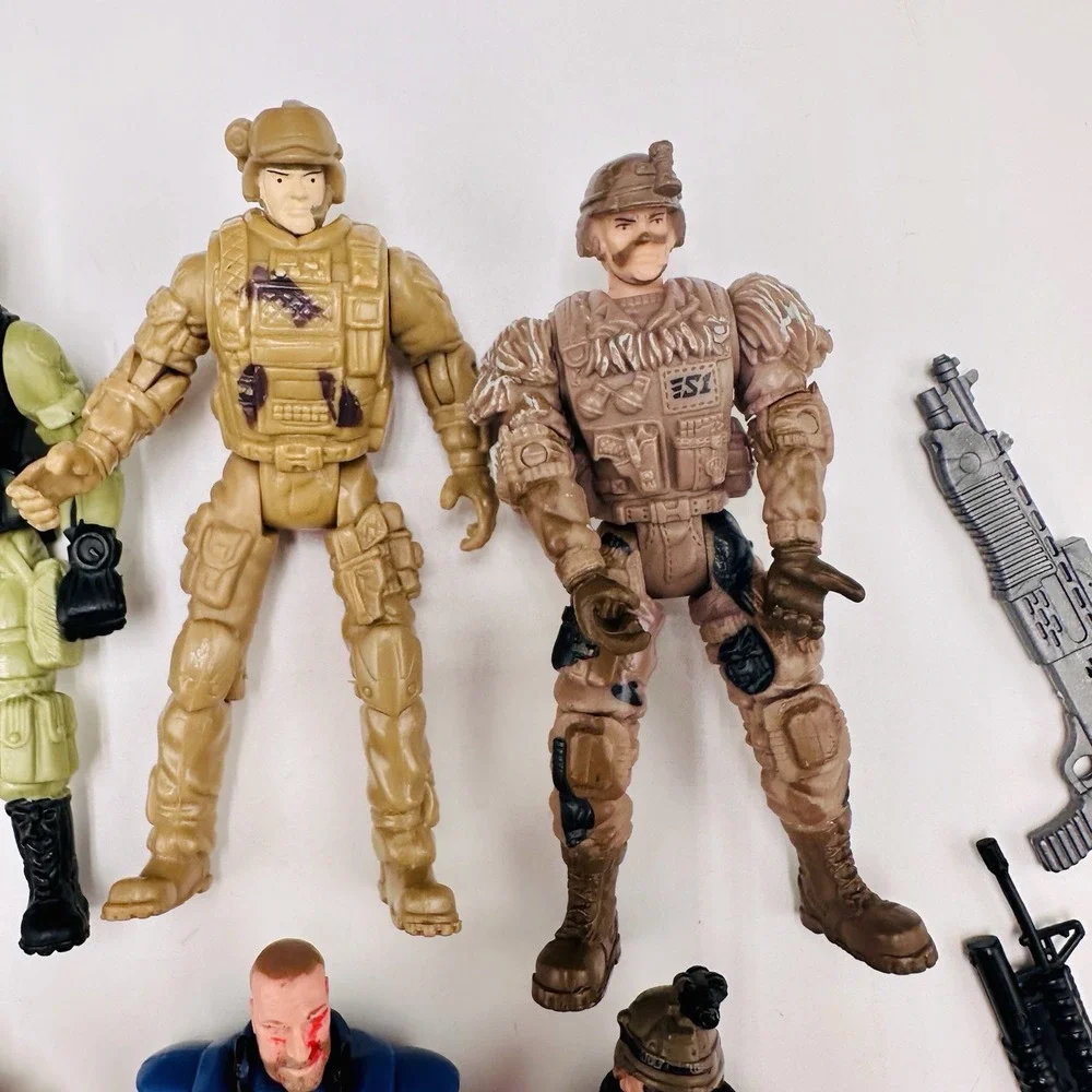 Chap Mei Military Action Adventure Lot of 13 Figures Soldier Mixed with Weapons